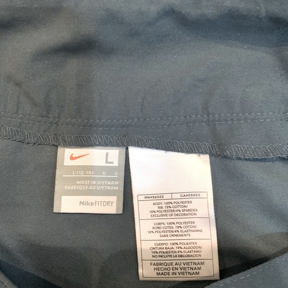 NIKE Dry-Fit Tennis Skirt with pockets - Picture 2 of 2